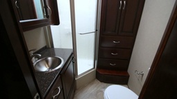 Photo 10 thumbnail 12