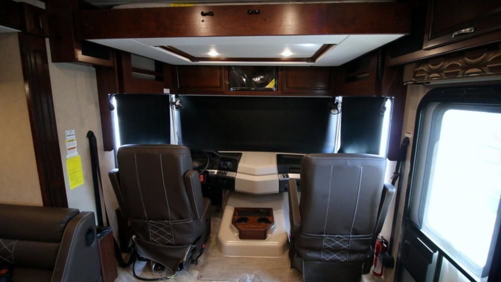 Photo 13 - 2017 Fleetwood Class A Motorhome rental photo 15