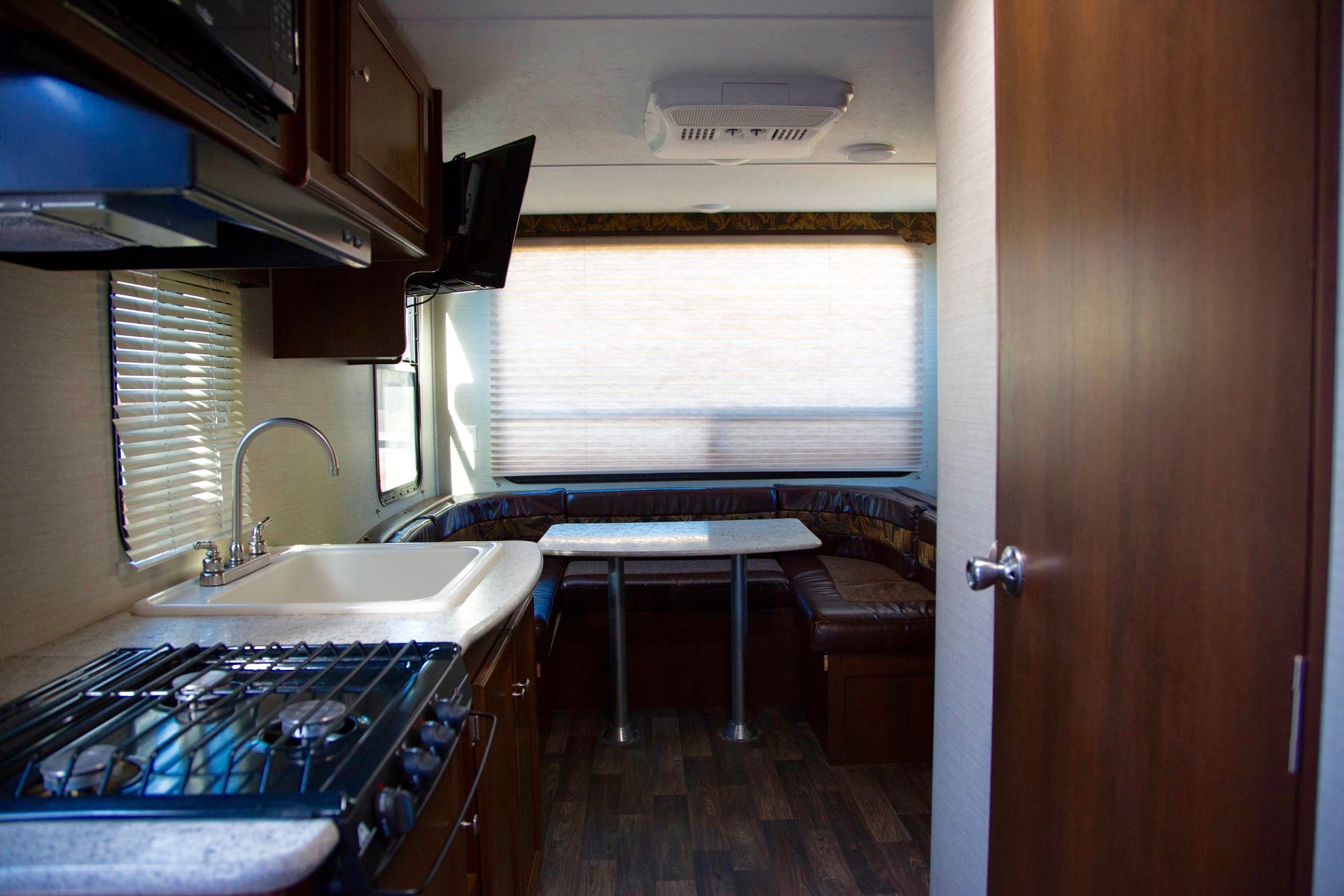 Photo 12 - 2016 Keystone Travel Trailer rental photo 14
