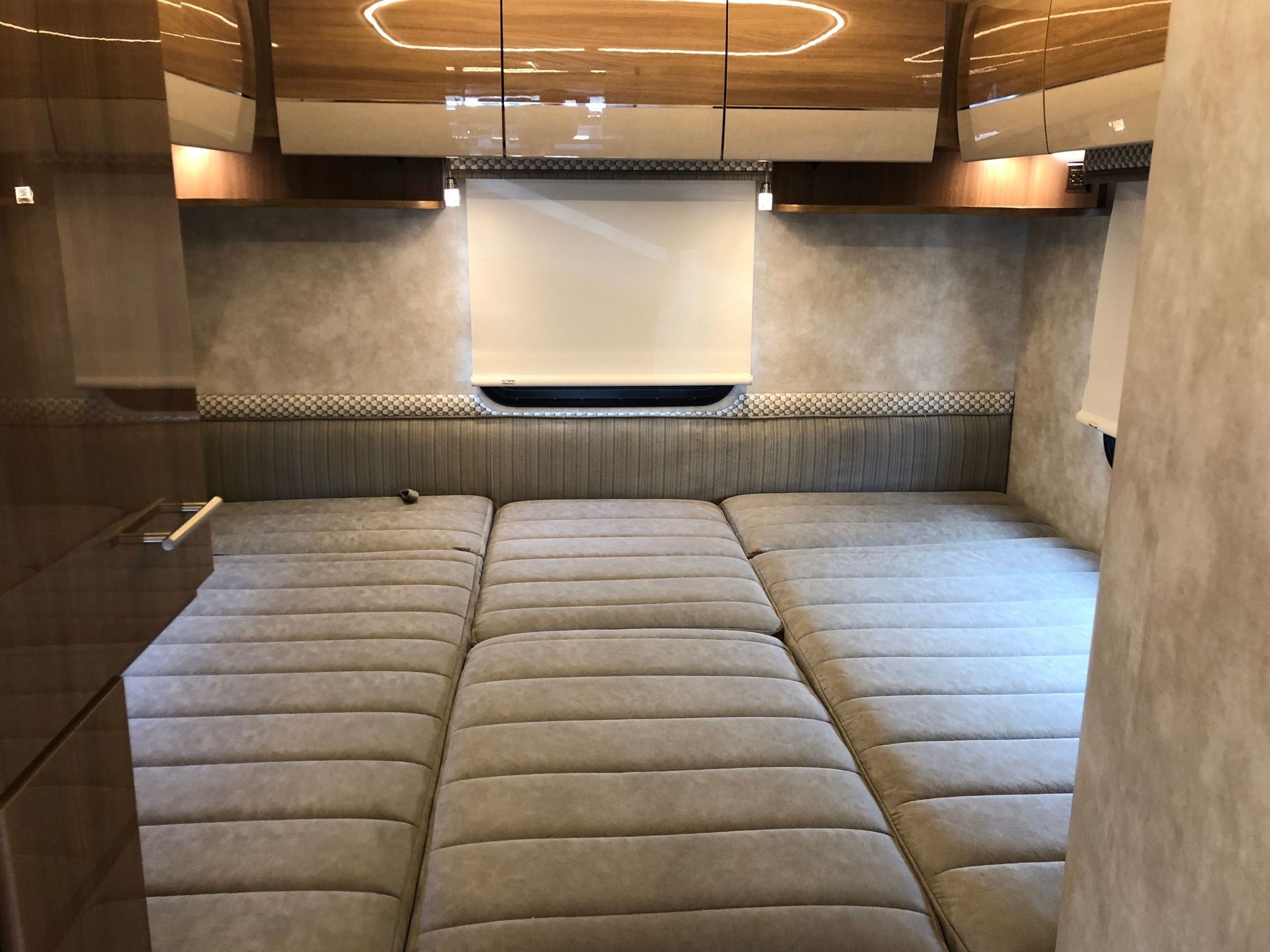 Photo 7 - 2019 Winnebago Class C Motorhome rental photo 9