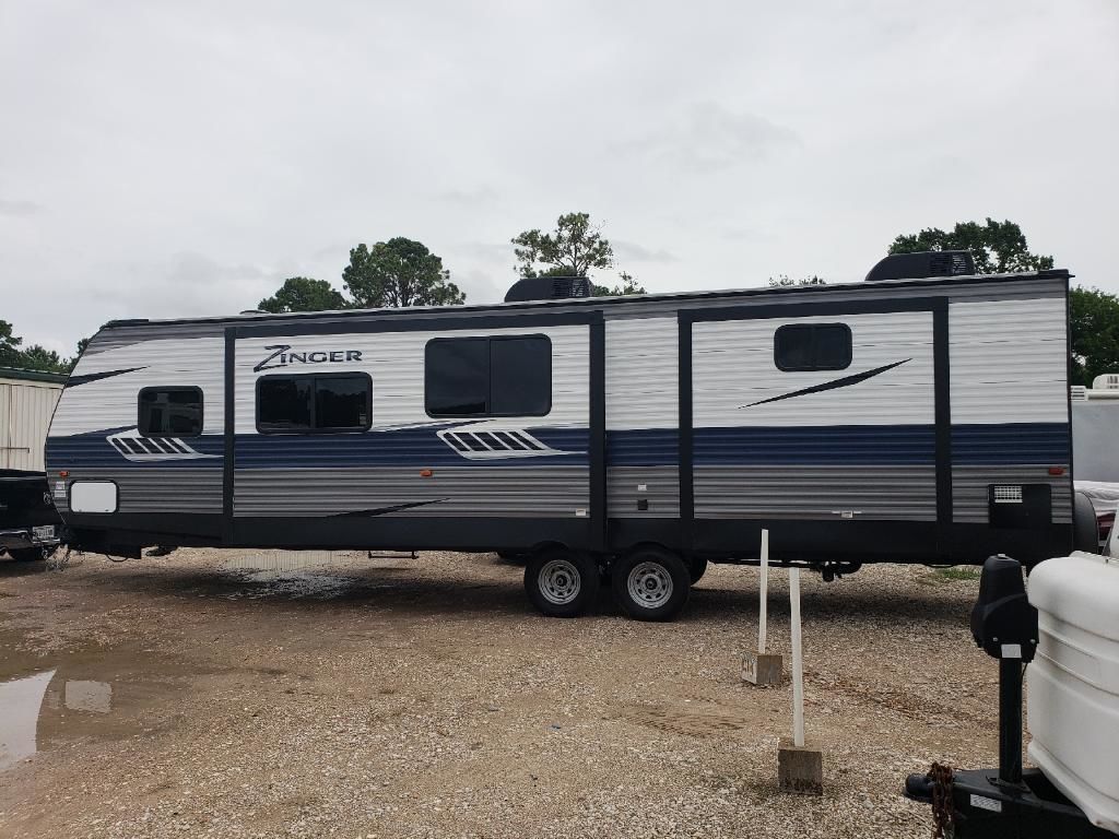Photo 14 - 2019 Crossroads Rv Travel Trailer rental photo 16