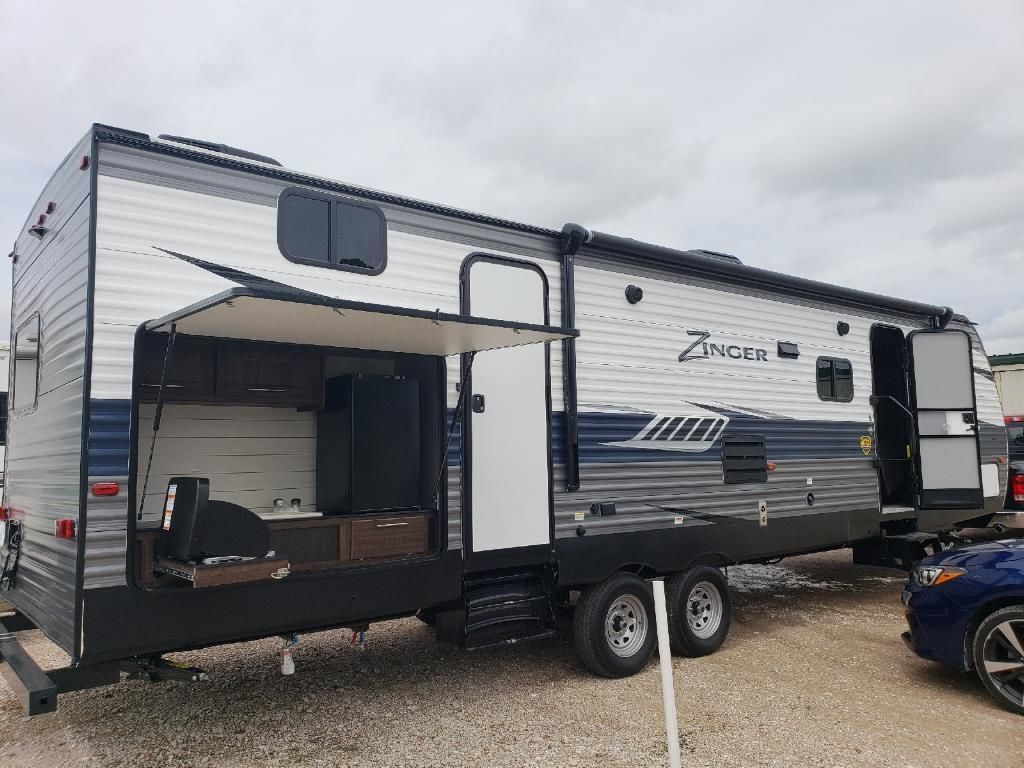 Photo 15 - 2019 Crossroads Rv Travel Trailer rental photo 17