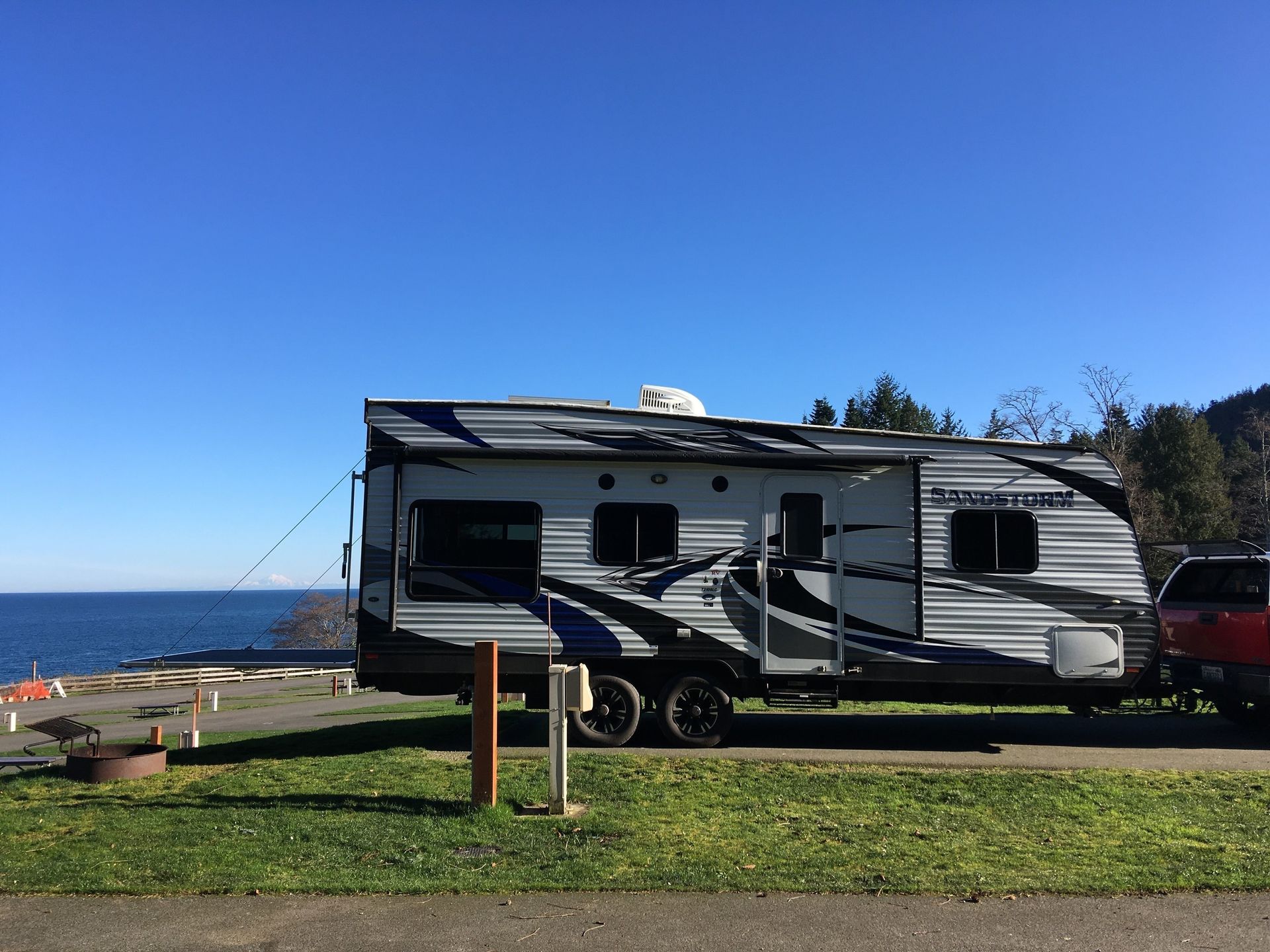 Photo 9 - 2017 Forest River Toy Hauler rental photo 11