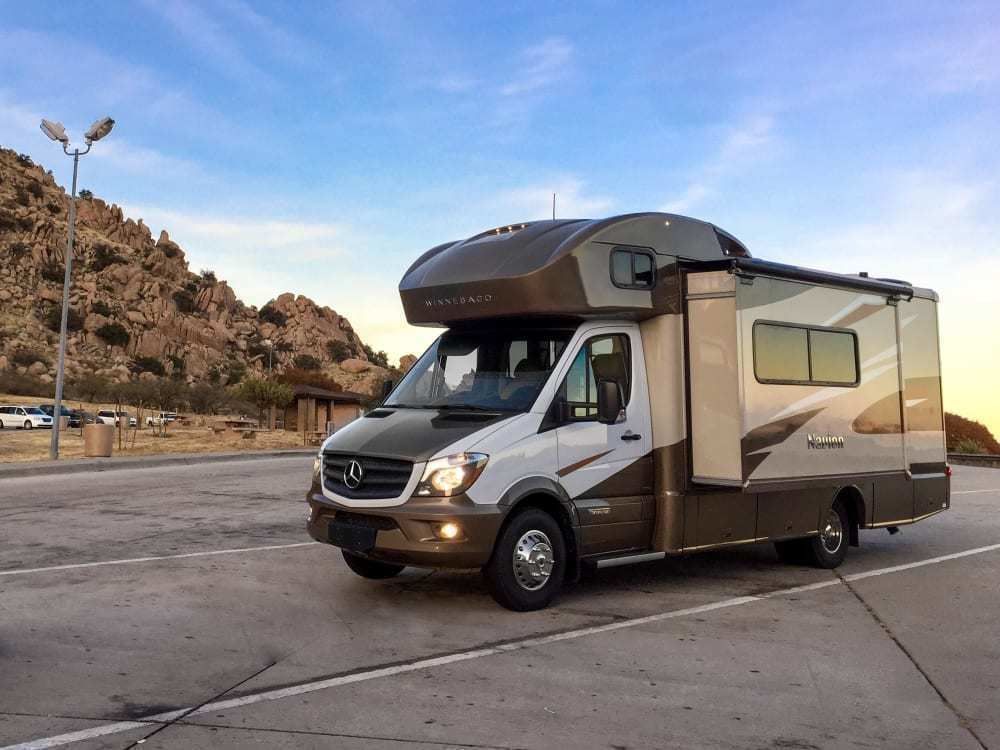 Photo 13 - 2017 Winnebago Class C Motorhome rental photo 15