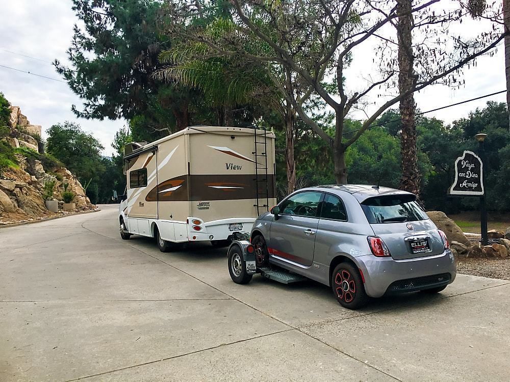Photo 17 - 2017 Winnebago Class C Motorhome rental photo 19