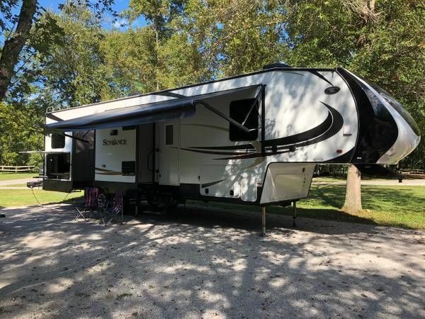 Photo 0 - 2017 HEART LAND Fifth Wheel rental photo 2