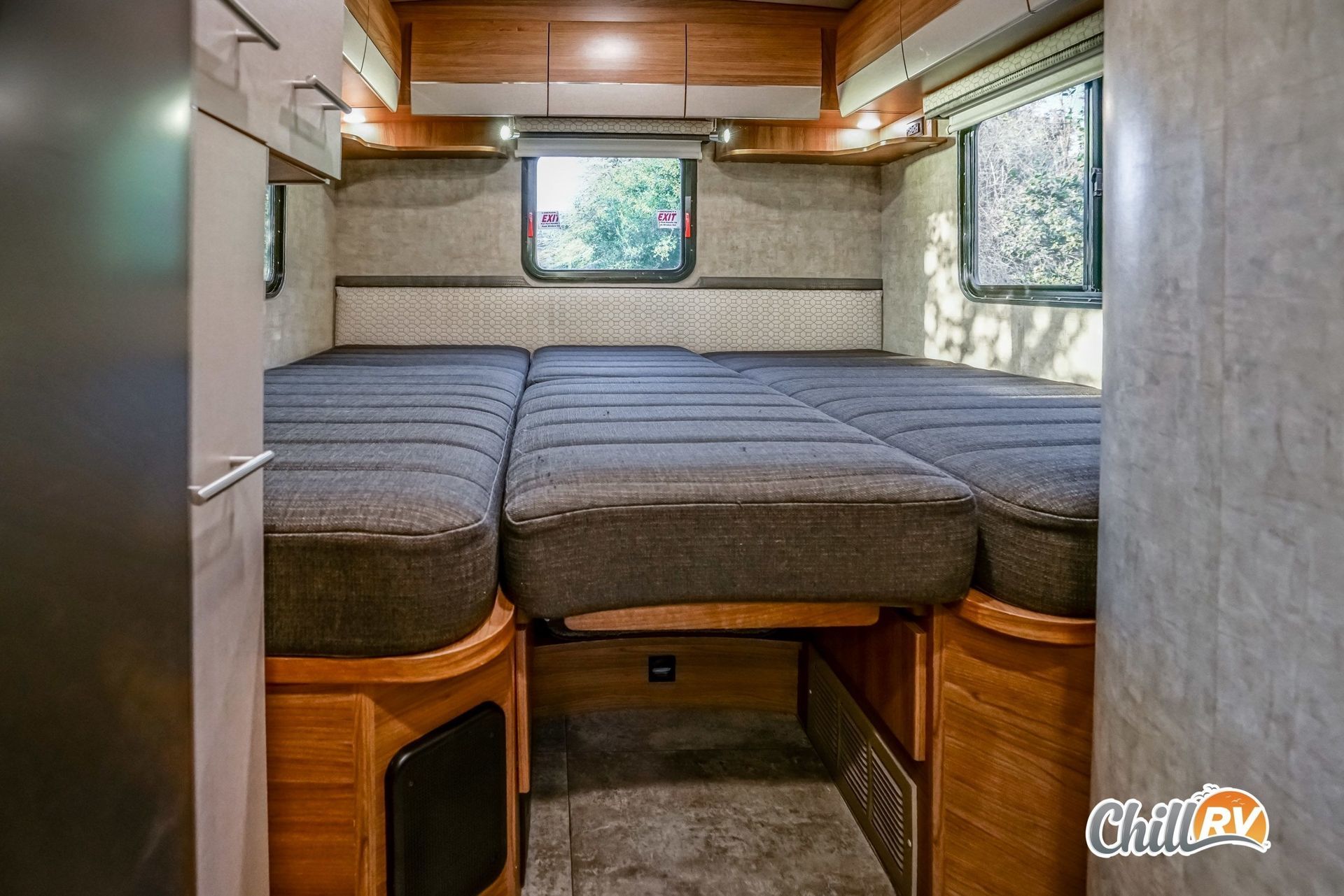 Photo 3 - 2018 Winnebago Class C Motorhome rental photo 5