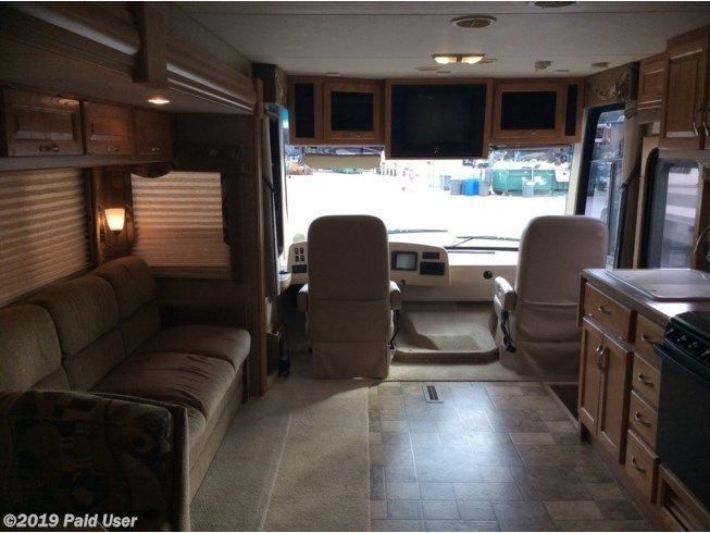 Photo 2 - 2008 Newmar Class A Motorhome rental photo 4