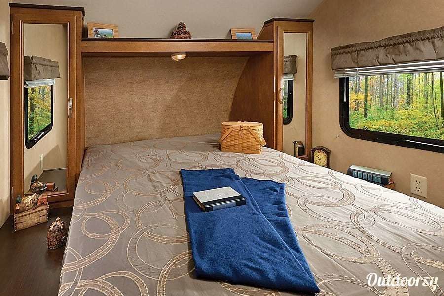 Photo 10 - 2017 Forest River Travel Trailer rental photo 12