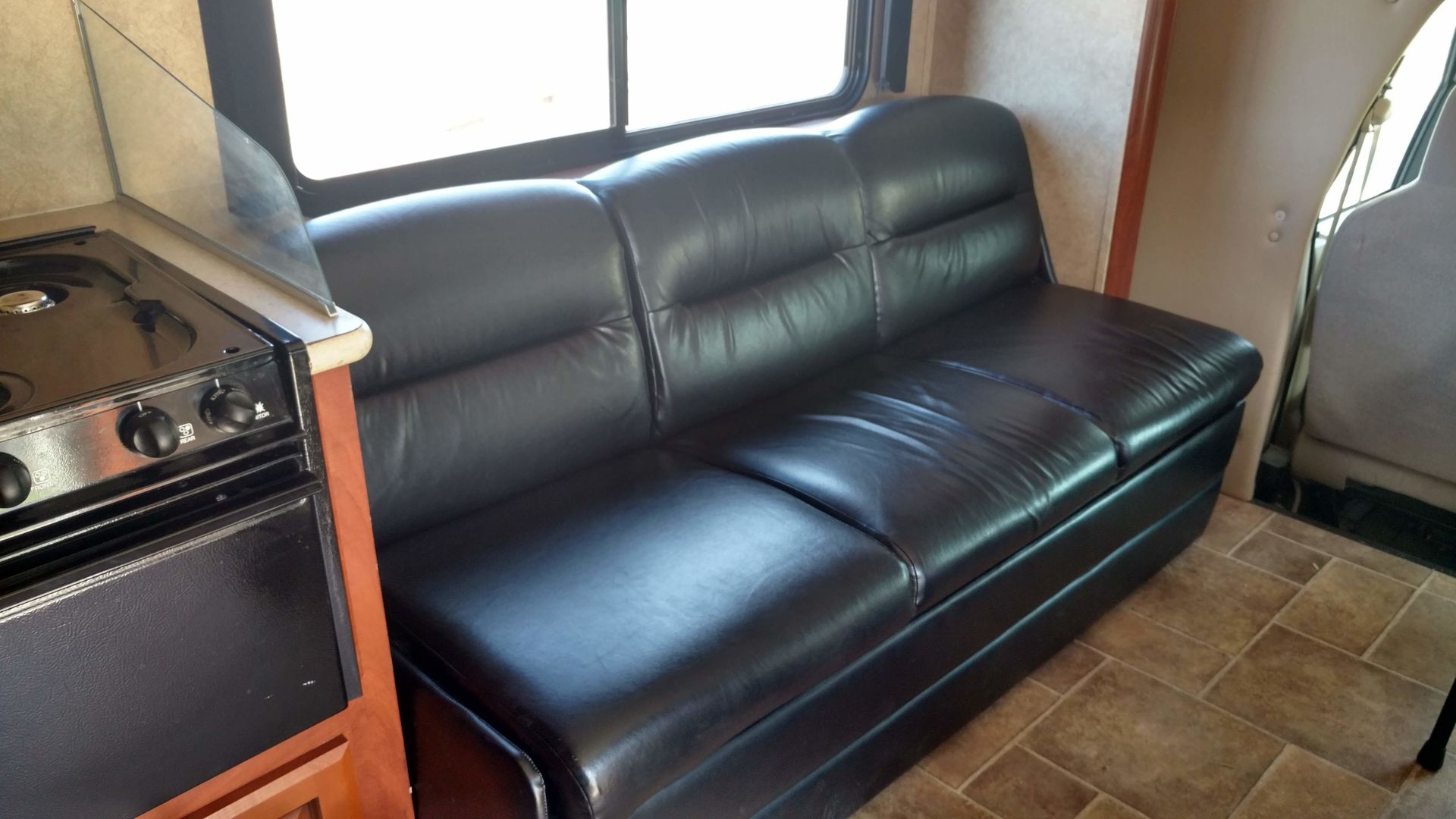 Photo 8 - 2011 Forest River Class C Motorhome rental photo 10
