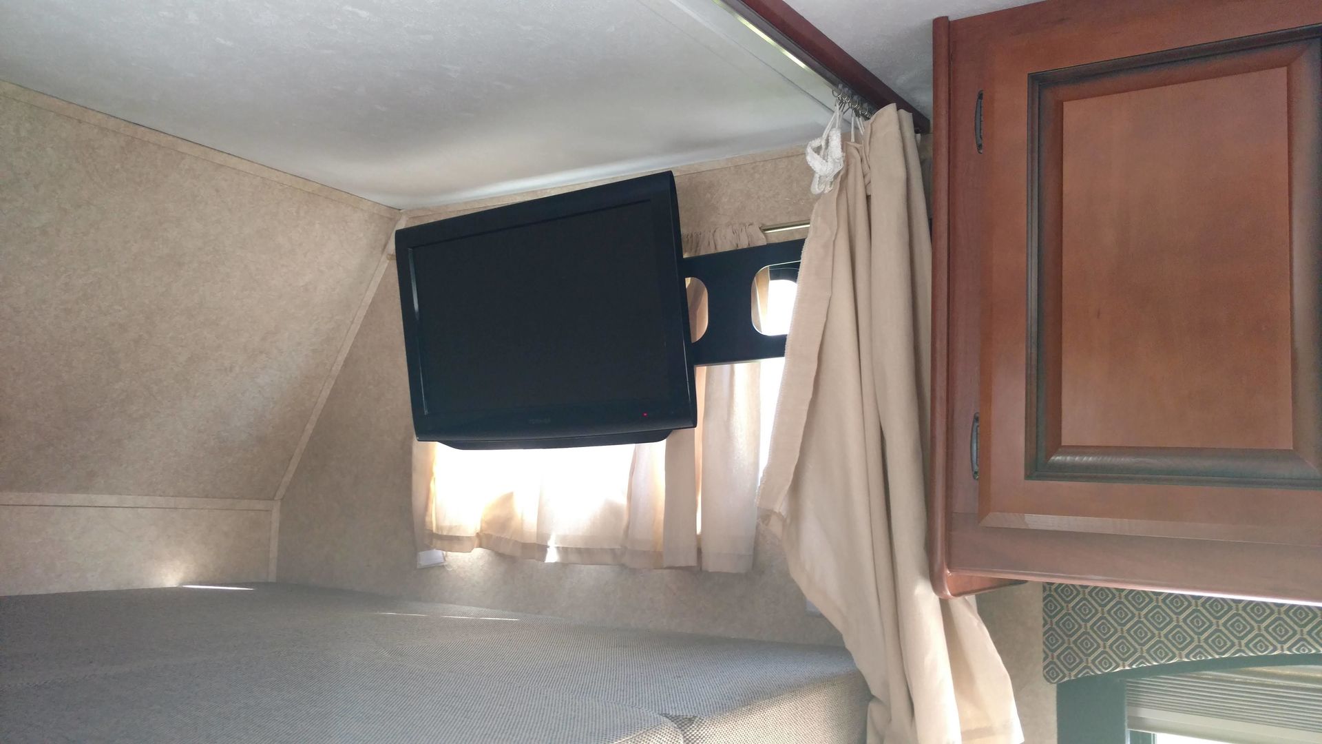 Photo 10 - 2011 Forest River Class C Motorhome rental photo 12
