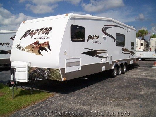 Photo 0 - 2007 Keystone Rv Toy Hauler rental photo 2