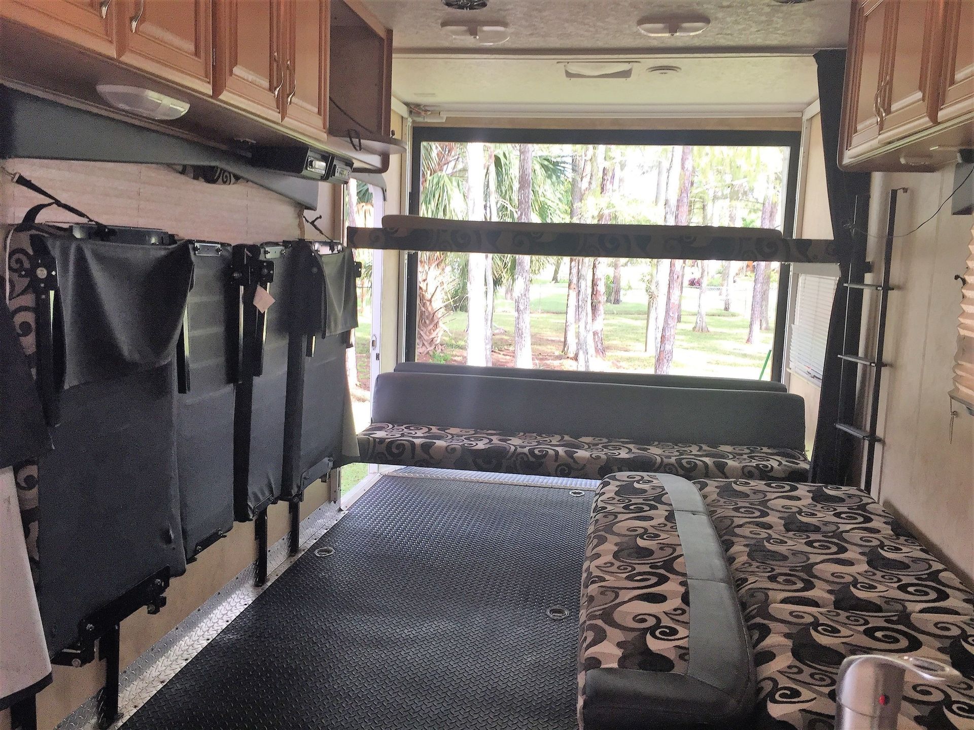 Photo 23 - 2007 Keystone Rv Toy Hauler rental photo 24
