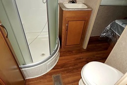 Photo 3 thumbnail 5