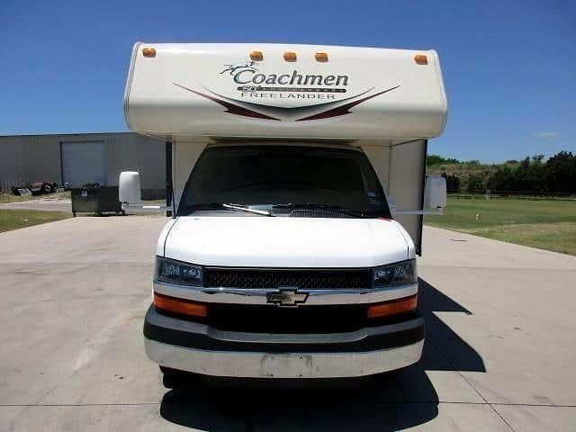 Photo 1 - 2014 Coachmen Class C Motorhome rental photo 3