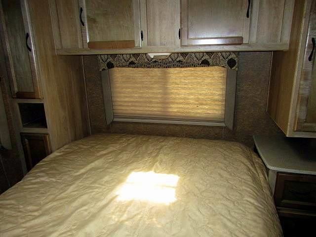Photo 15 - 2014 Coachmen Class C Motorhome rental photo 17