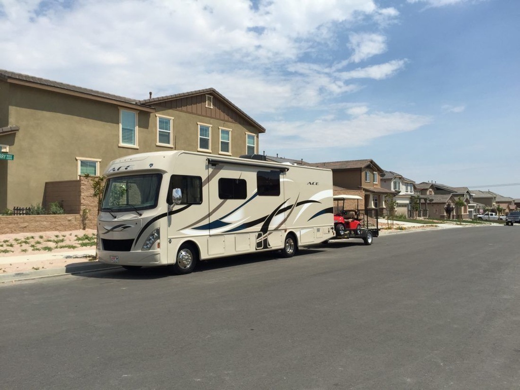 Photo 8 - 2016 Thor Class A Motorhome rental photo 10