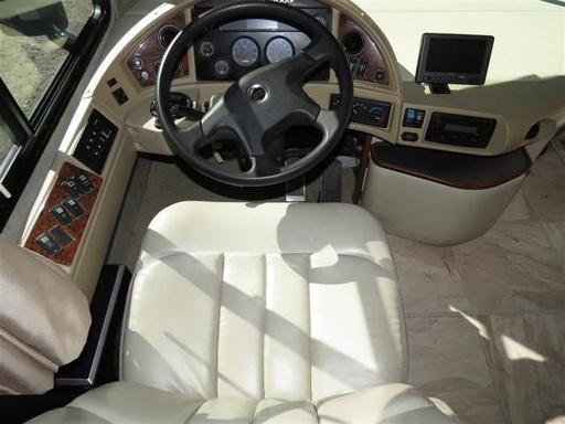 2007 Fleetwood Discovery Class A Motorhome for rent in Beaumont, CA