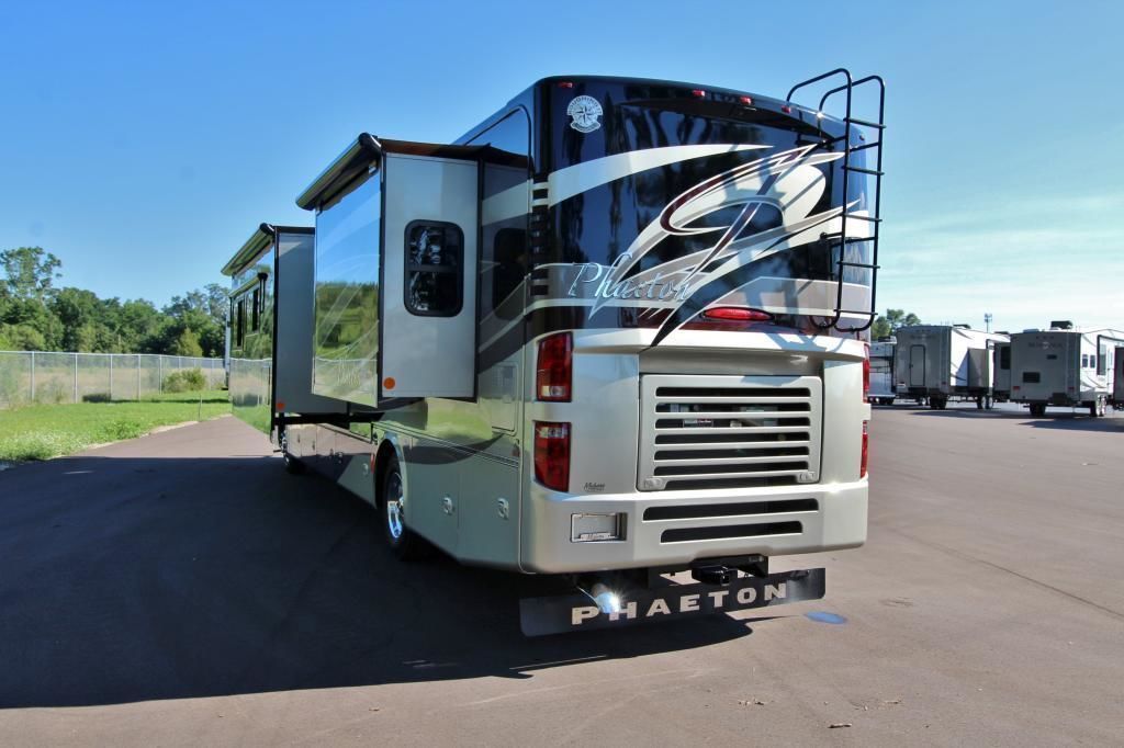 Photo 2 - 2010 Tiffin Class A Motorhome rental photo 4