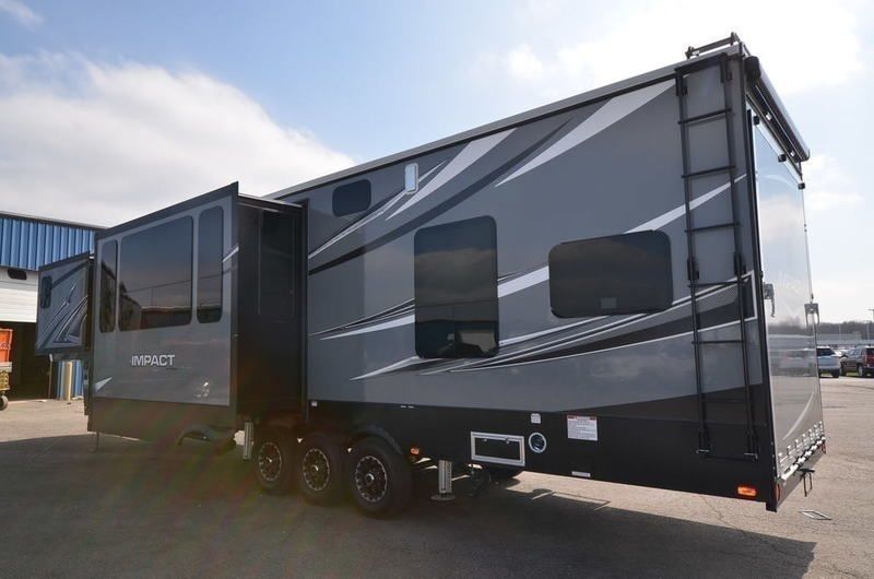 Photo 6 - 2016 Forest River Fifth Wheel rental photo 8