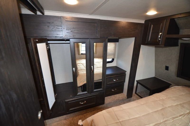 Photo 11 - 2016 Forest River Fifth Wheel rental photo 13