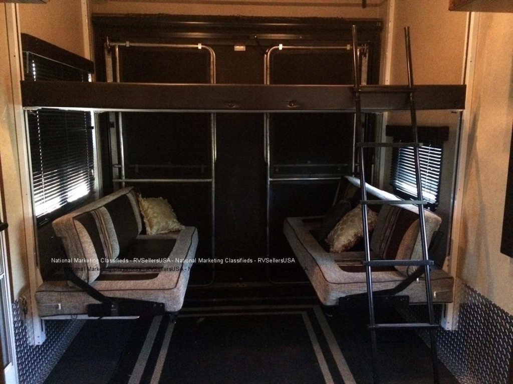 Photo 7 - 2013 Dutchmen Fifth Wheel rental photo 9