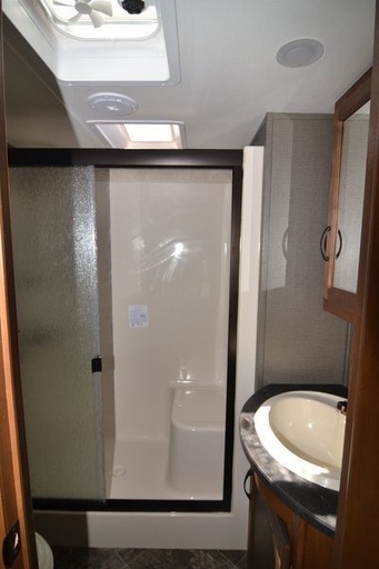2015 Keystone Carbon 43' Fifth Wheel for rent in Beaumont, CA