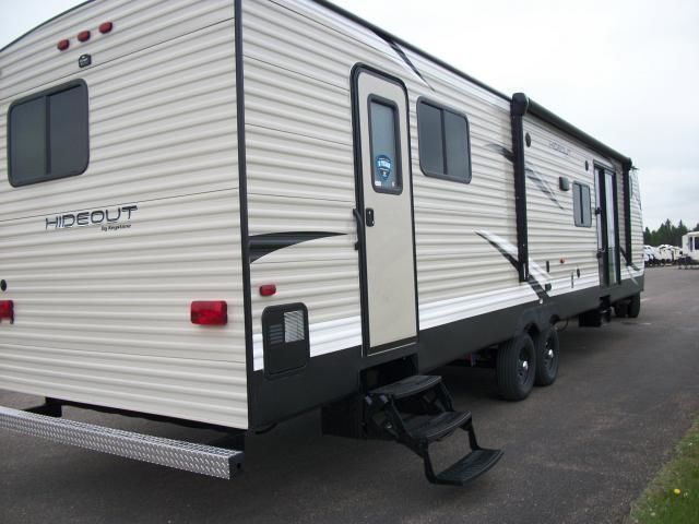 Photo 4 - 2019 Keystone Fifth Wheel rental photo 6