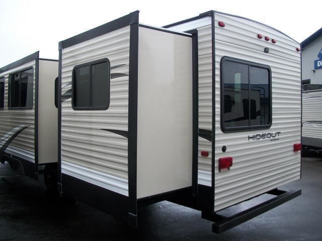 Photo 3 - 2019 Keystone Fifth Wheel rental photo 5