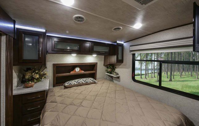 Photo 6 - 2018 Heartland Fifth Wheel rental photo 8