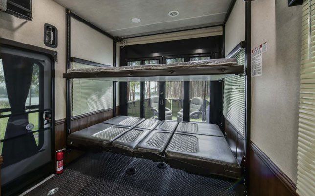 Photo 9 - 2018 Heartland Fifth Wheel rental photo 11