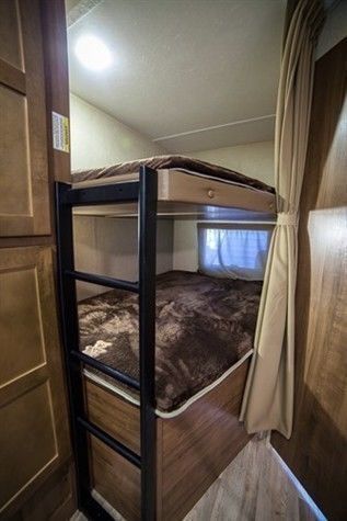 Photo 5 - 2018 Dutchmen Travel Trailer rental photo 7