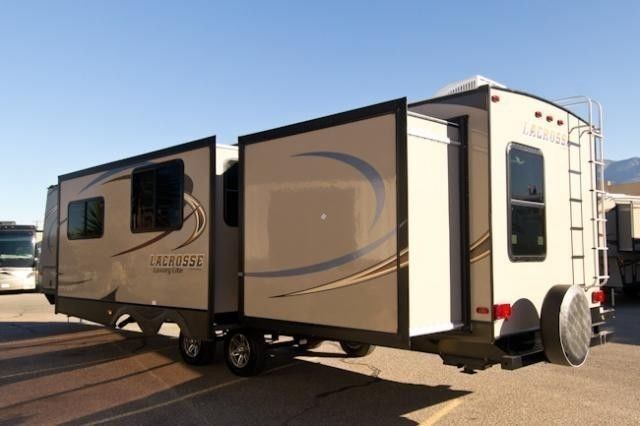 Photo 7 - 2015 Prime Time Travel Trailer rental photo 9