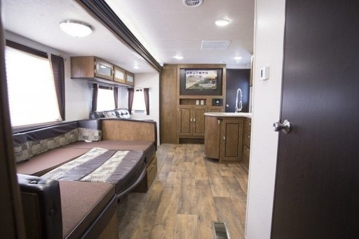 2018 Forest River Wildwood 31KQBTS 37' Travel Trailer for rent in Beaumont, CA
