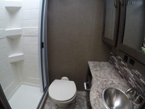 Photo 4 - 2022 Thor Class C Motorhome rental photo 6