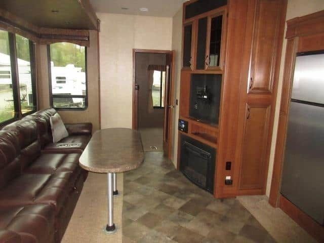 Photo 4 - 2019 Forest River Fifth Wheel rental photo 6
