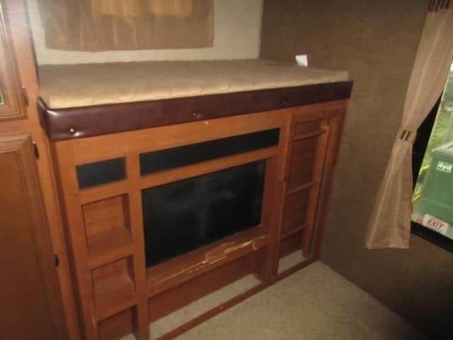 Photo 5 - 2019 Forest River Fifth Wheel rental photo 7
