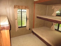 Photo 11 thumbnail 13