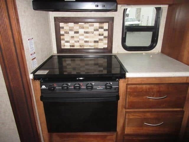 Photo 4 - 2017 Forest River Fifth Wheel rental photo 6