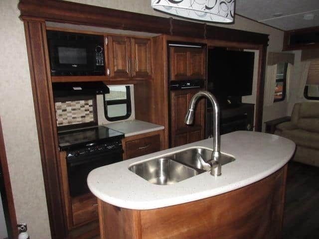 Photo 8 - 2017 Forest River Fifth Wheel rental photo 10