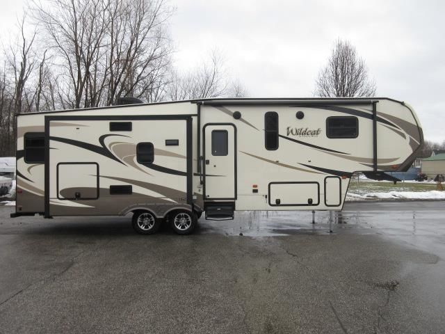 Photo 19 - 2017 Forest River Fifth Wheel rental photo 21