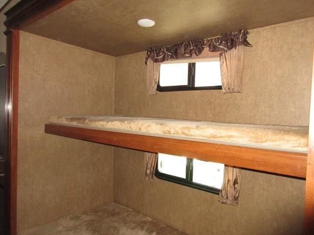 Photo 15 - 2017 Forest River Fifth Wheel rental photo 17