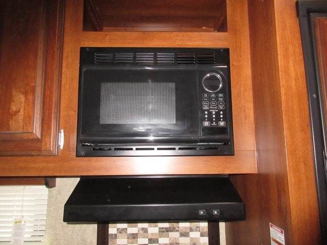 Photo 21 - 2017 Forest River Fifth Wheel rental photo 23