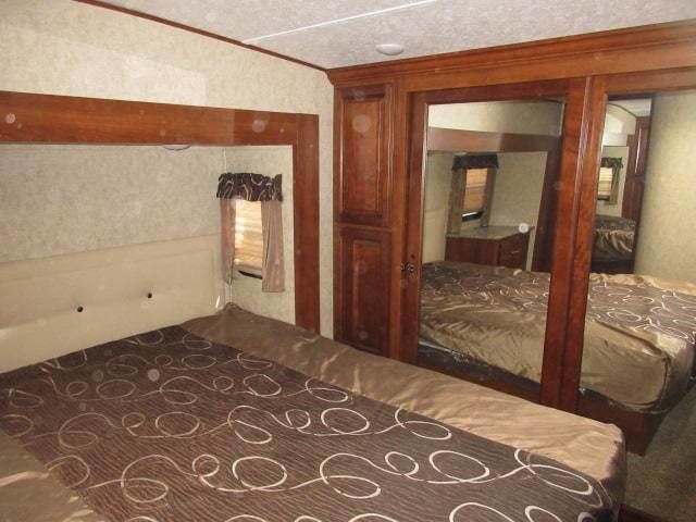 Photo 26 - 2017 Forest River Fifth Wheel rental photo 28