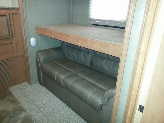 Photo 29 - 2016 Palomino Travel Trailer rental photo 31