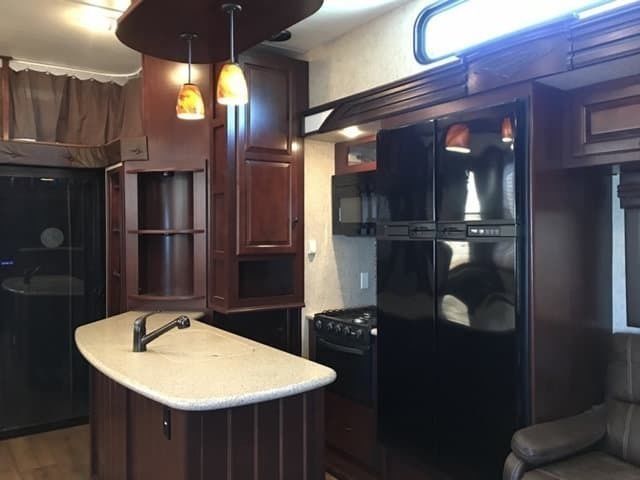 Photo 8 - 2015 Heartland Fifth Wheel rental photo 10