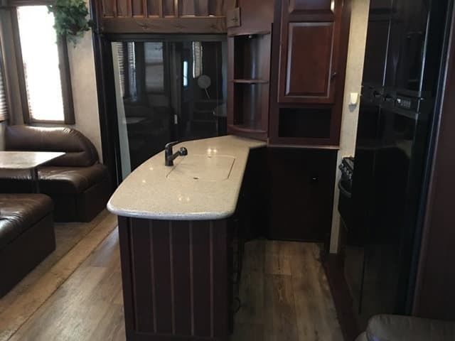 Photo 9 - 2015 Heartland Fifth Wheel rental photo 11