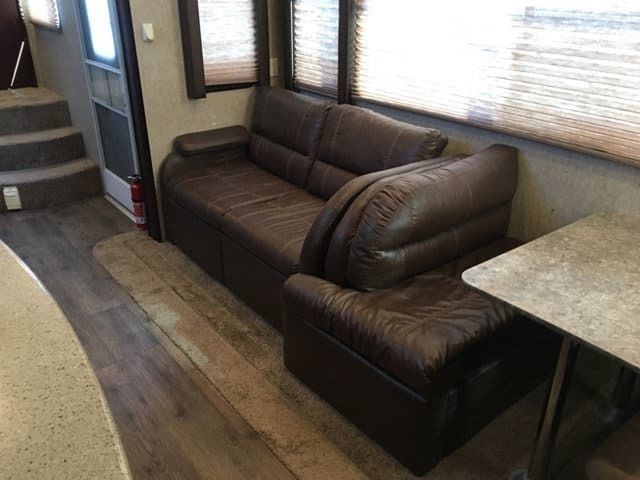 Photo 12 - 2015 Heartland Fifth Wheel rental photo 14