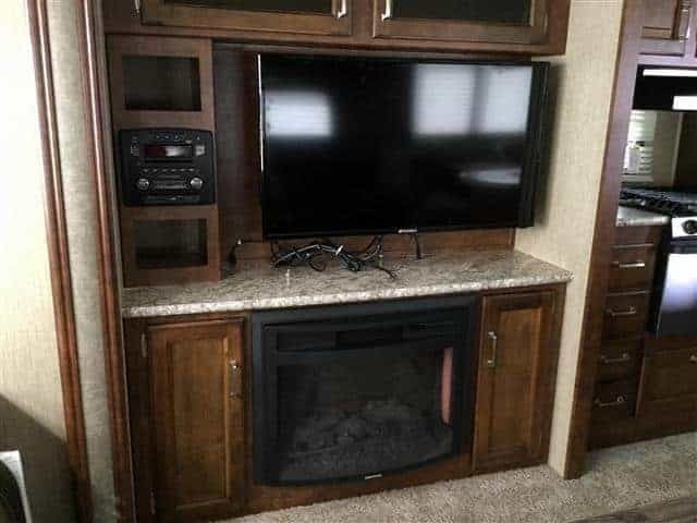 Photo 5 - 2017 Forest River Travel Trailer rental photo 7