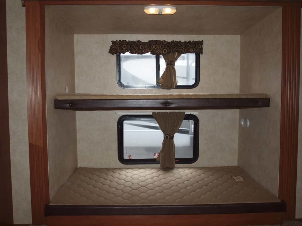Photo 4 - 2013 Thor Travel Trailer rental photo 6